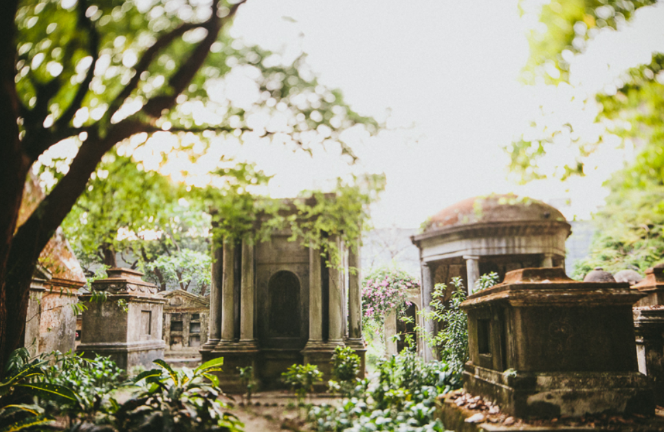 south park street cemetery kolkata, best photo spots in Kolkata, best instagrammable spots in kolkata, photography