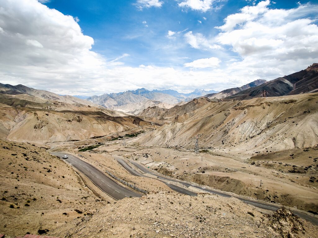 leh ladakh roads
