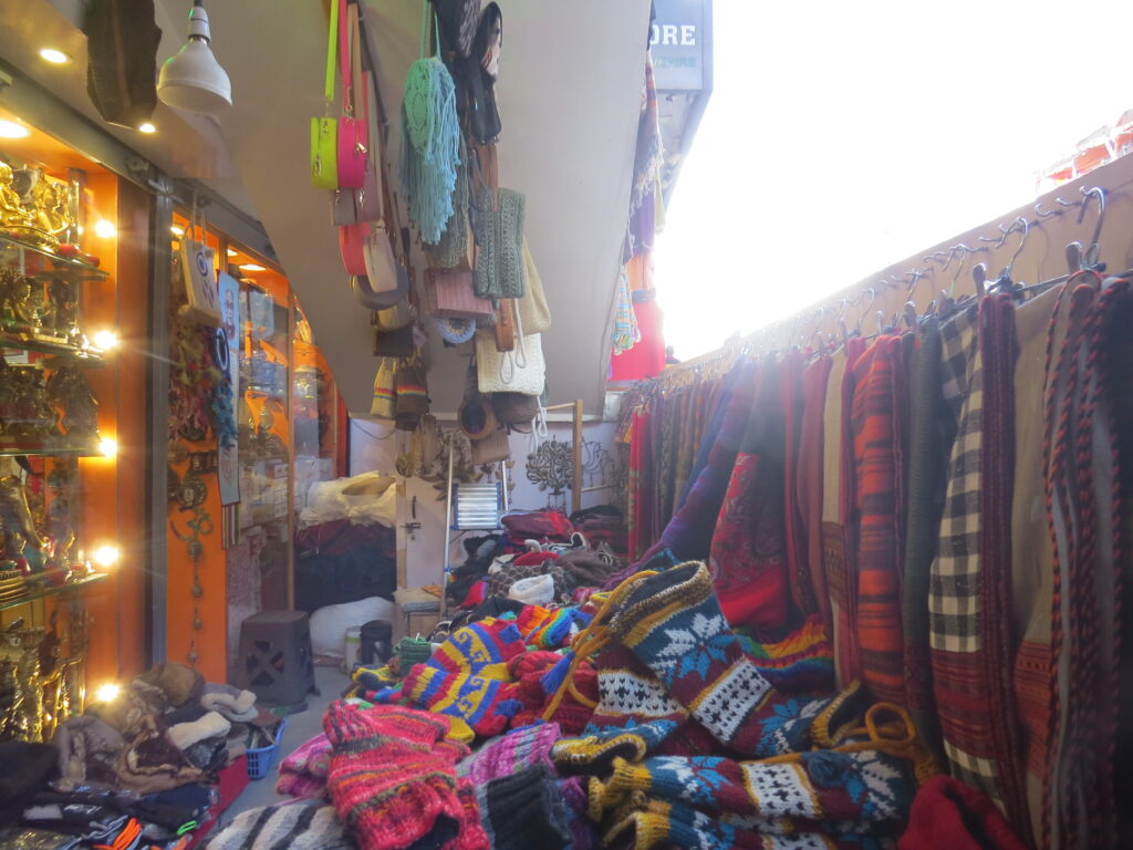 Wollen clothes in Leh