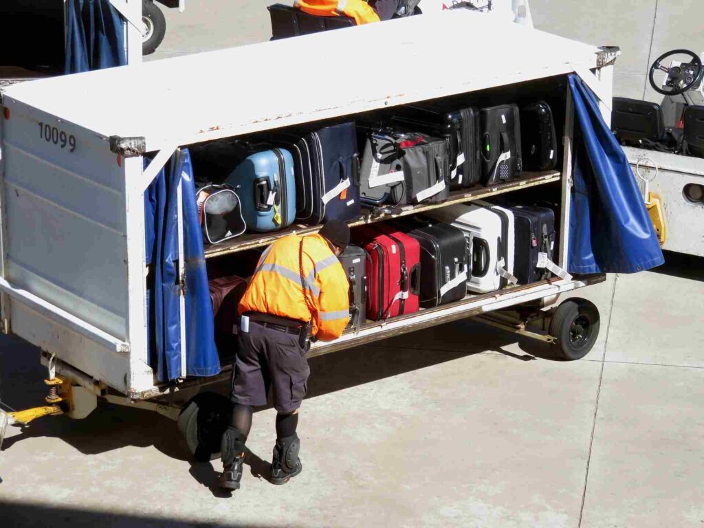 Baggage carrying to flight